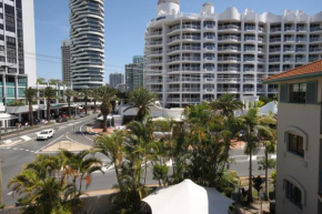 Aruba Beach Resort, Surfers Paradise